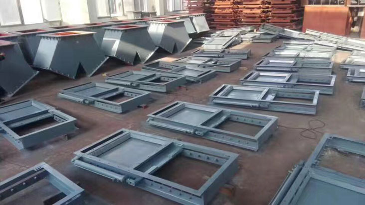 �Һ����ͨ������